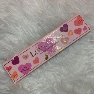 Too Faced Love Flush Palette